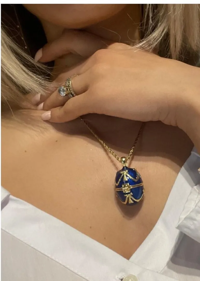 Faberge Egg Carriage Sapphire Jewelry Box Gift for Mom, Mother, Wife. Natural Egg with Swarovski Sapphire and Diamonds, 24k Gold Bracelet and Necklace.