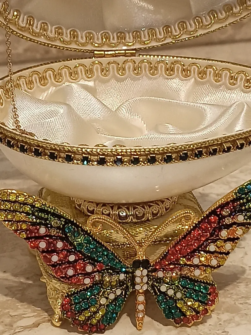 Butterfly Trinket Box Rainbow Butterfly Ring Box Luxury Birthday Gift for Her Faberge Egg Music Box Jewelry Box & Bracelet 24K Gold Real Egg