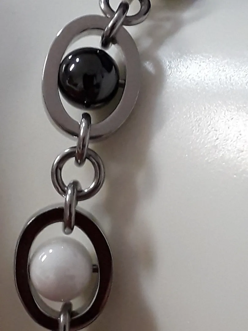 Silver Pearl bracelet for women, gifts for mom, necklace pendant, tarnish-free silver jewelry, adjustable length, handmade shiny silver steel.