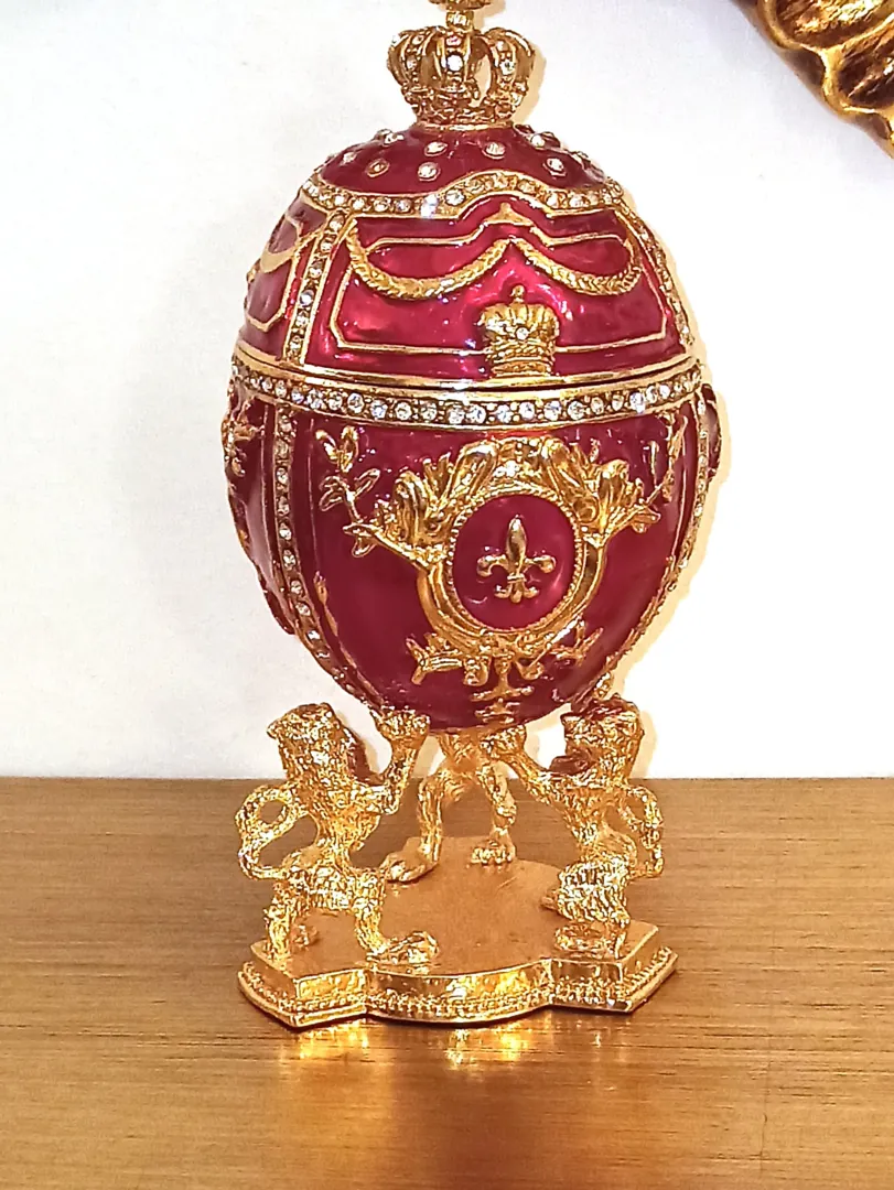 Imperial Faberge Egg Trinket Jewel Box with Lions & Emperor's Crown 16.8 cm (6.5 inches) Red 200 Handset 5 ct Swarovski Diamond Christmas Present.