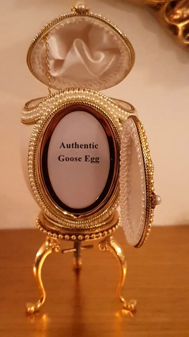 Vintage Natural Egg Faberge Egg Style Jewelry Box / Faberge Style Frame Russian Music Box Gift for Her / Friendship Gifts for Her Fabergé Egg.