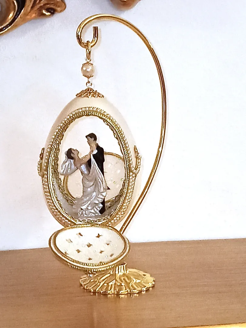 FABERGE Style Wedding Egg, Faberge Egg, FABERGE Wedding Bride and Groom, White Russian Egg Style Fabergé Egg, Vintage Faberge Egg Wedding Gift.