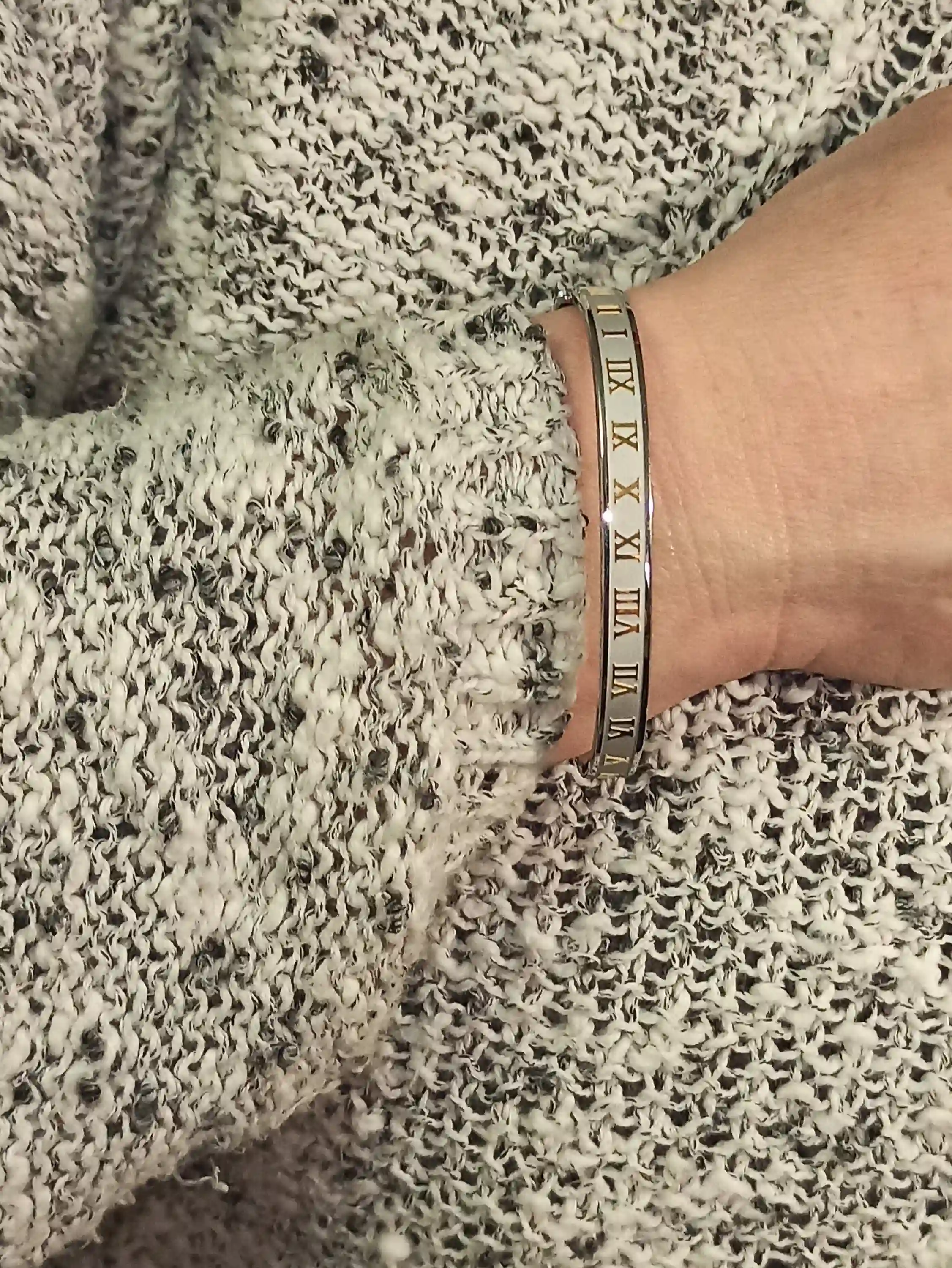 Roman Numeral Bracelet 24k GOLD/Silver Bangle Bracelet for women/Roman Numeral Jewelry/Roman Numberal Bracelet Bangle/Bracelet for Birthdays 