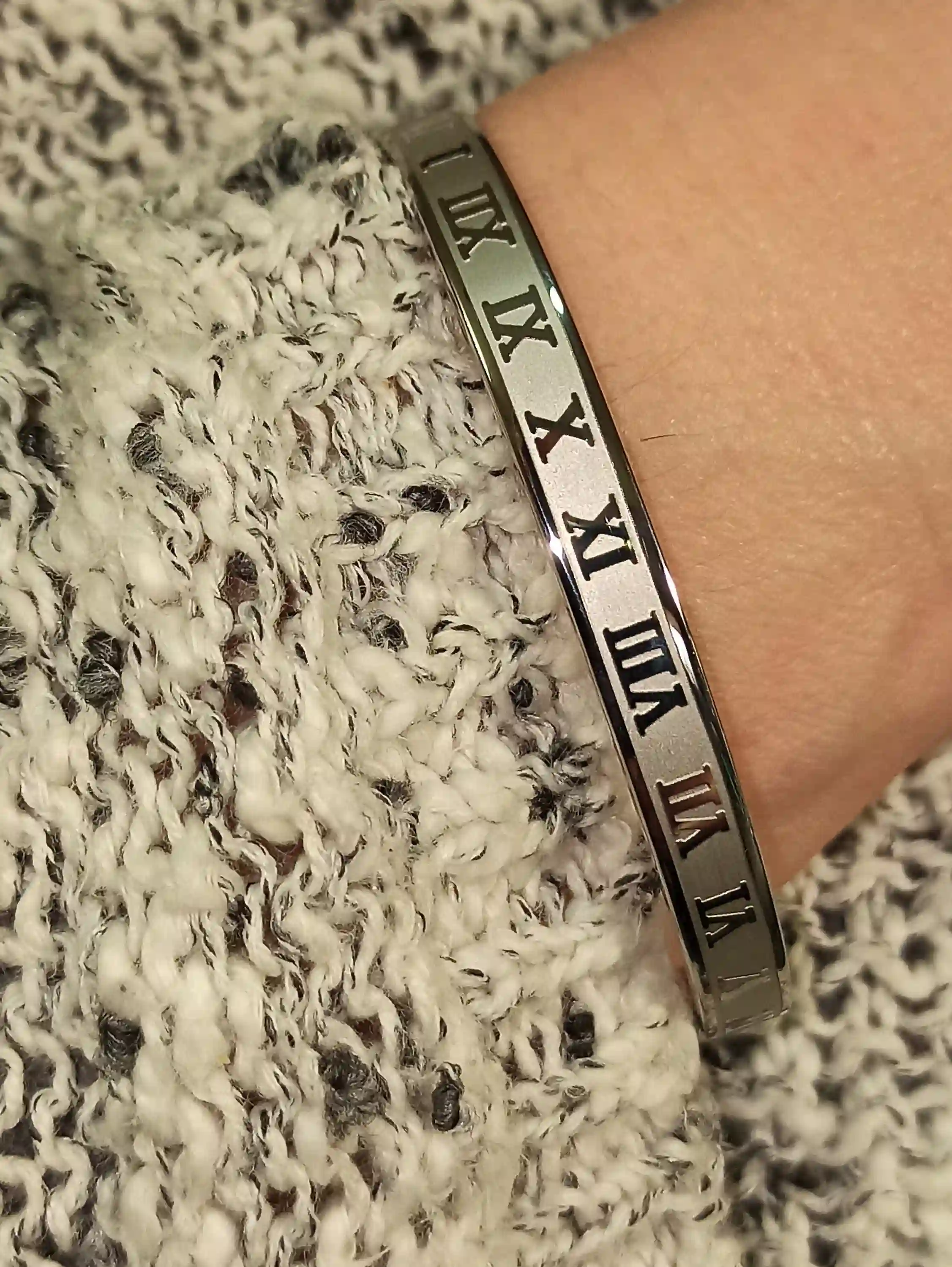 Roman Numeral Bracelet 24k GOLD/Silver Bangle Bracelet for women/Roman Numeral Jewelry/Roman Numberal Bracelet Bangle/Bracelet for Birthdays 