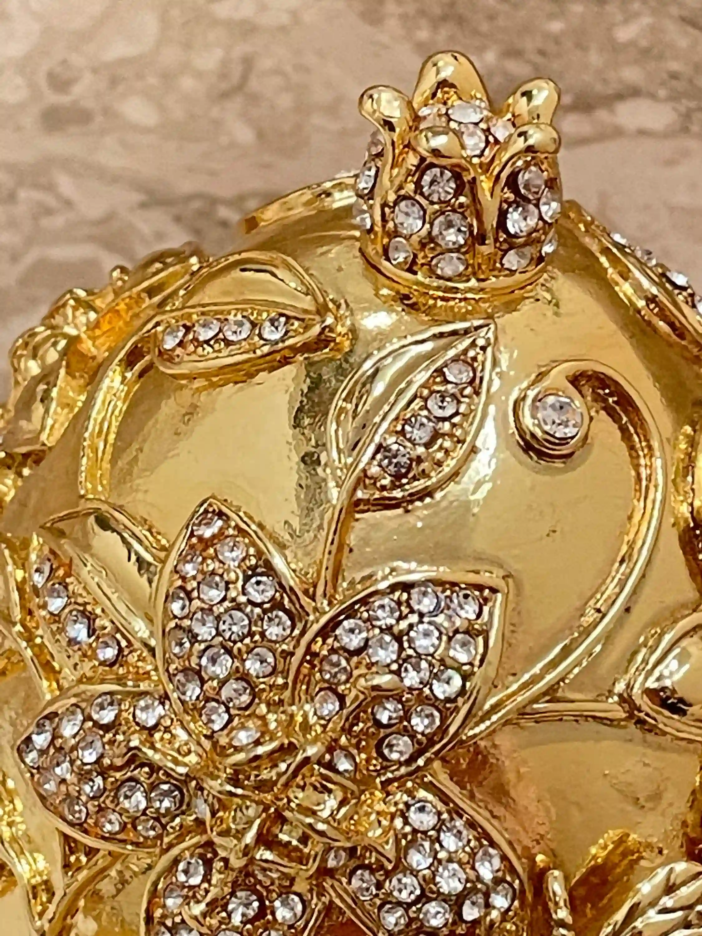 Bee Lover Gift Bee Pomegranate Egg Jewish Rosh Hashanah Gift Home Decor Faberge Egg Hebrew Mother Unique Gift for Her HANDMADE 24K Crystal 