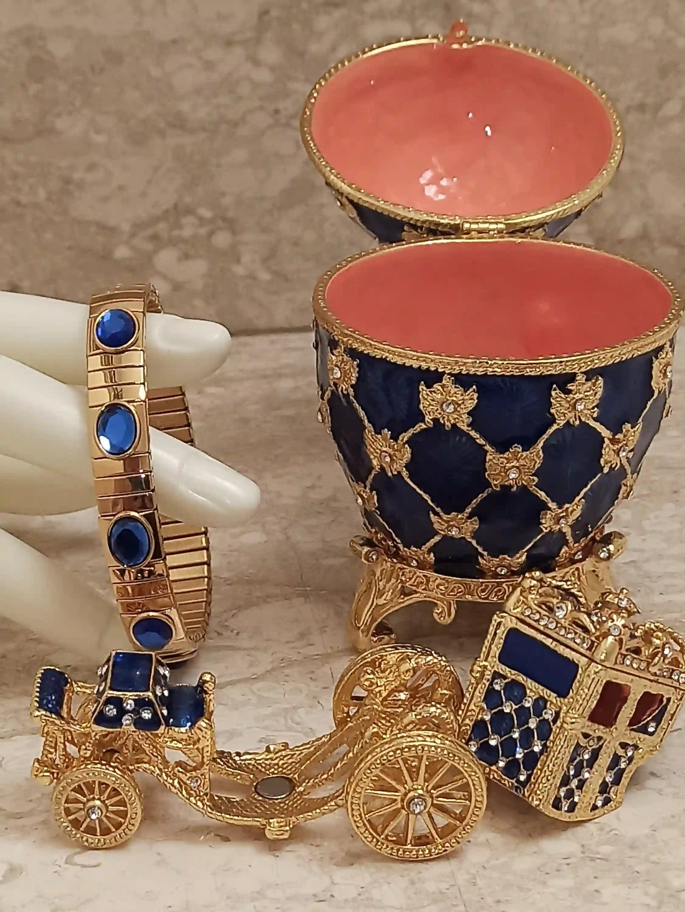 Queens Carriage Egg Faberge Ornament Jewelry Box FAbrege 24k GOLD 10ct Austrian Crystal Sapphire Bracelet Faberge Egg Designer pierrelorren 