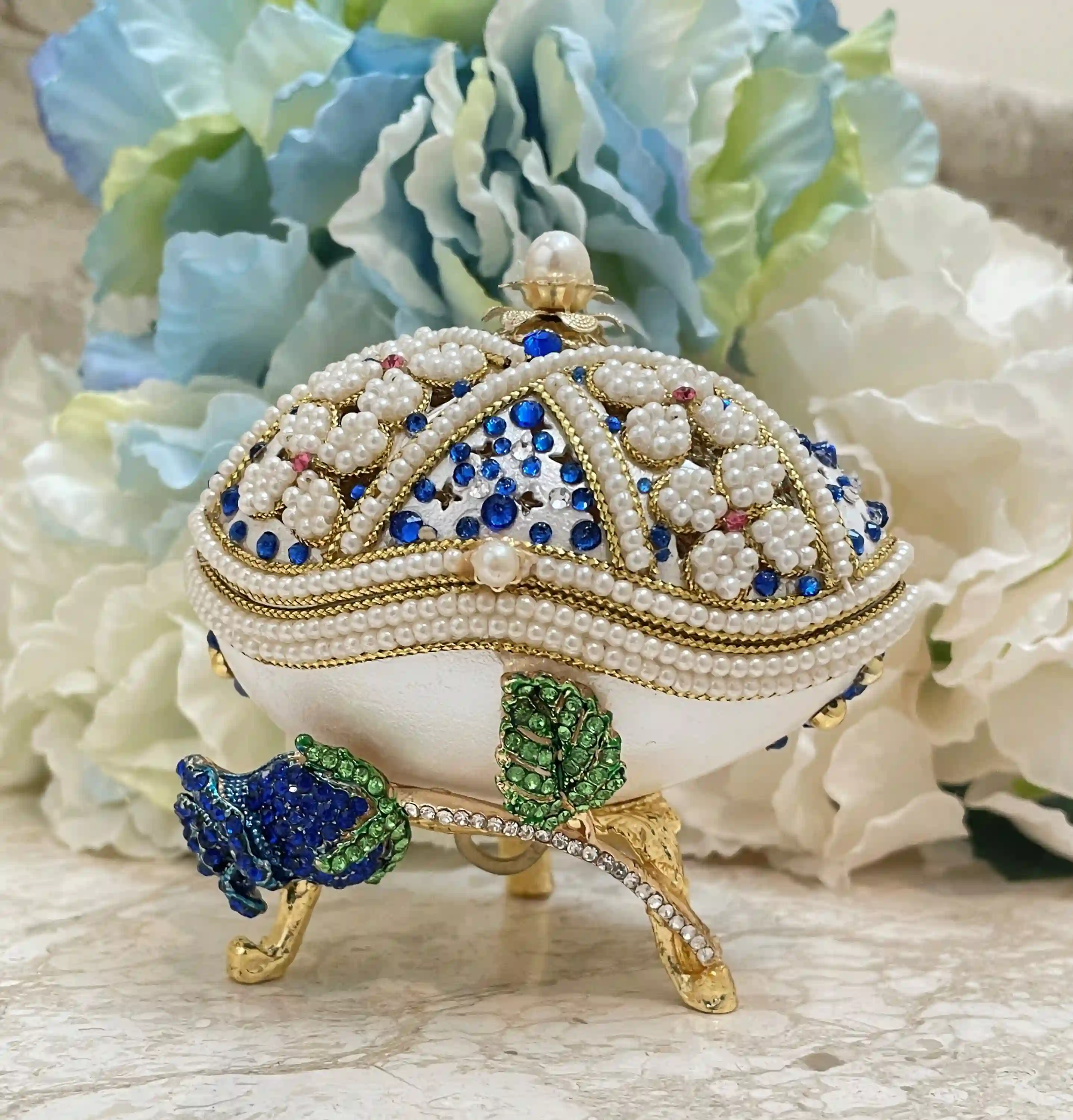 Something Old Blue Vintage 1990 Faberge-Style egg style Music box HANDCARVED NATURAL Egg 24kGOLD Couple Faberge Wedding Ring Box Bridal Shower 