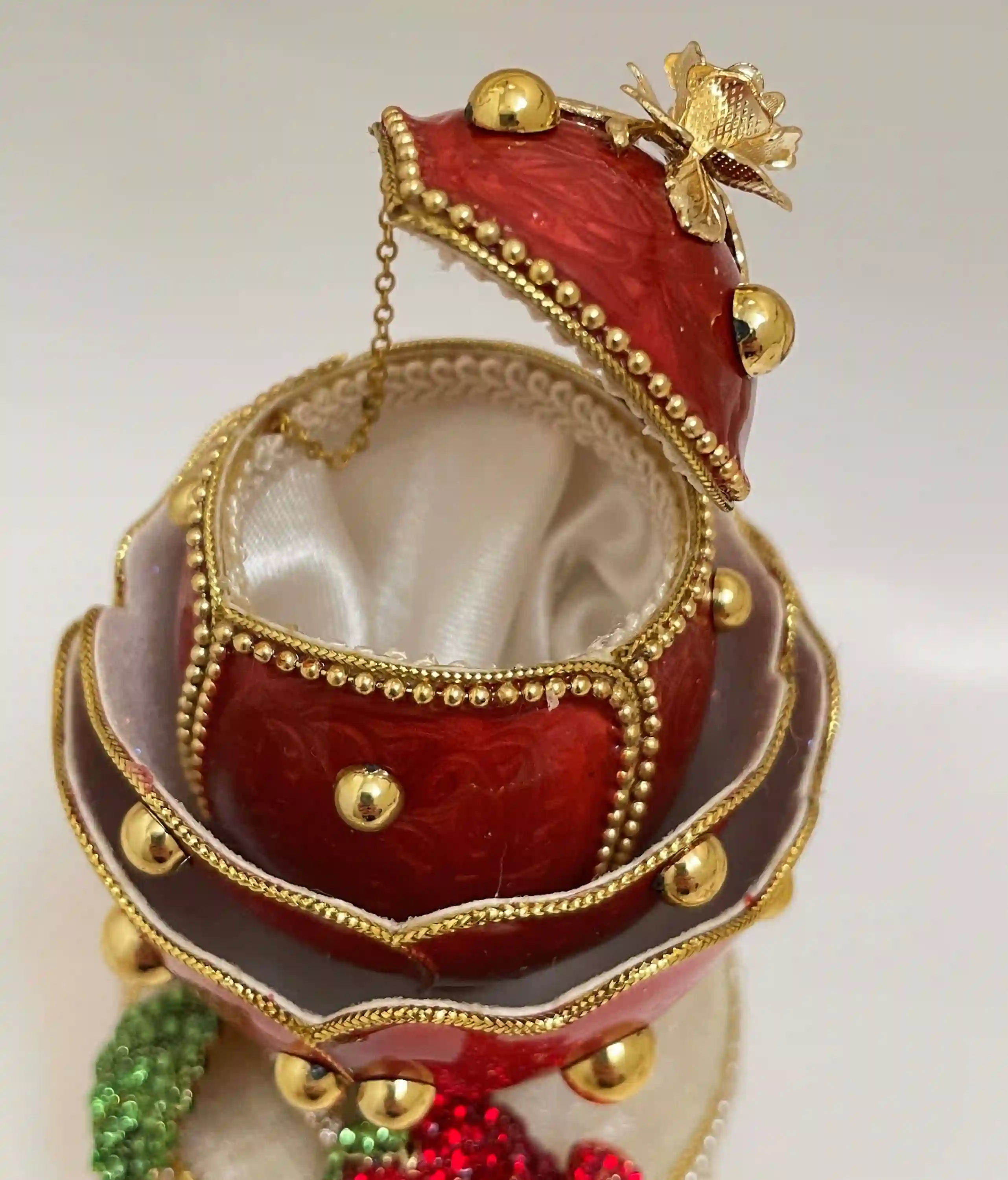 Red Faberge egg style, Limited edition Faberge Eggs Vintage, MUSICAL Rose Jewelry gift box, HANDCARVE NATURAL Real Egg, 24kGold Handmade 