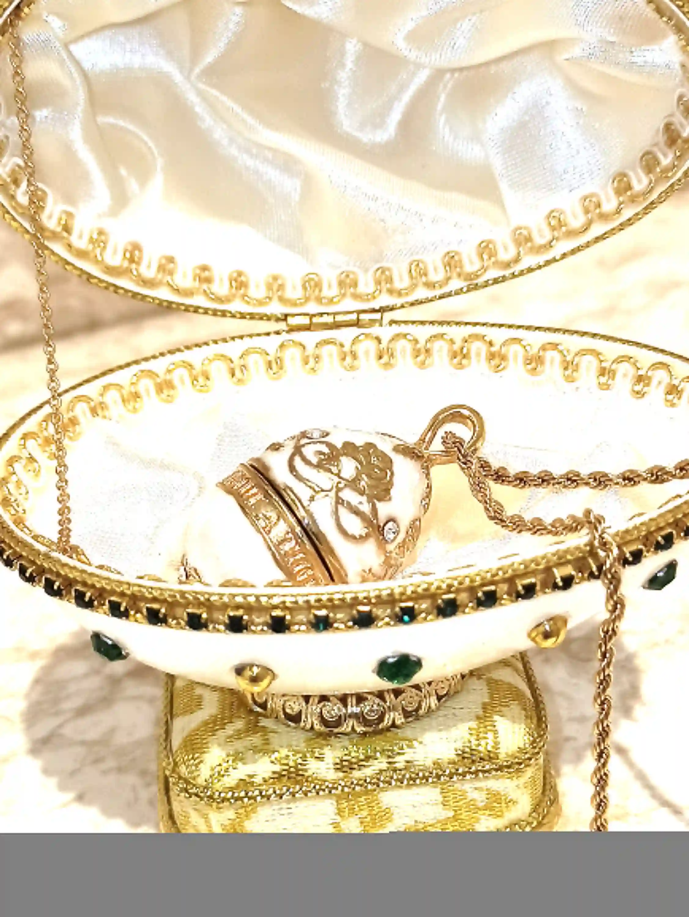 Faberge-Style Egg Green,Faberge-Style Egg style,Luxury Gift box,Faberge Music Box,Jewelry box for women,Daughter Birthday gift,Wife Gift Idea,Faberge 