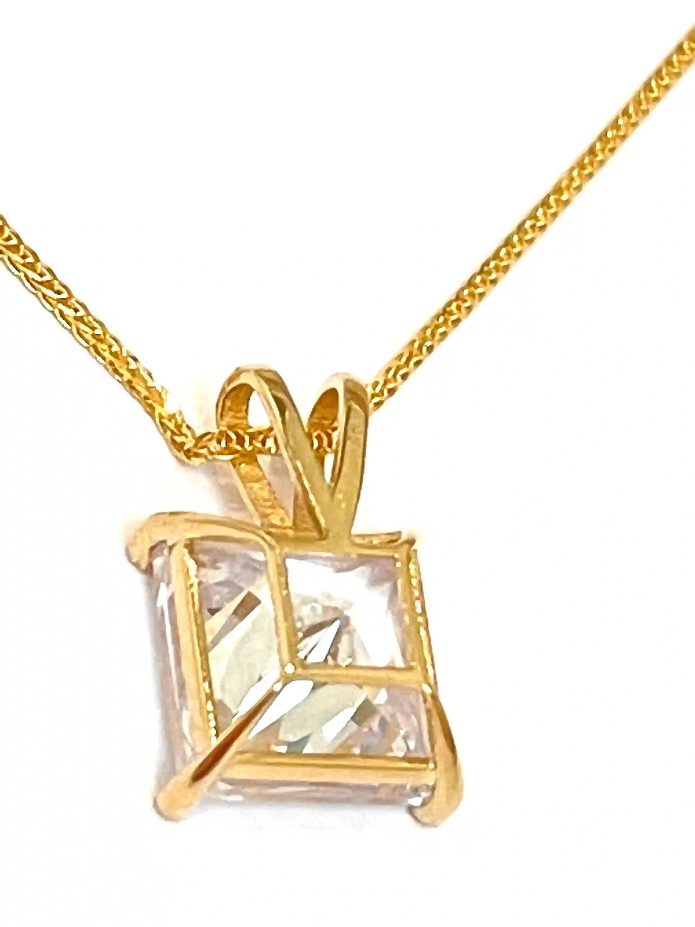 18k Square Pendant Diamond Solitaire 18kt Solid Gold Necklace Floating Diamond Necklace Solitaire Diamond Princess Cut Diamond Jewelry gift 