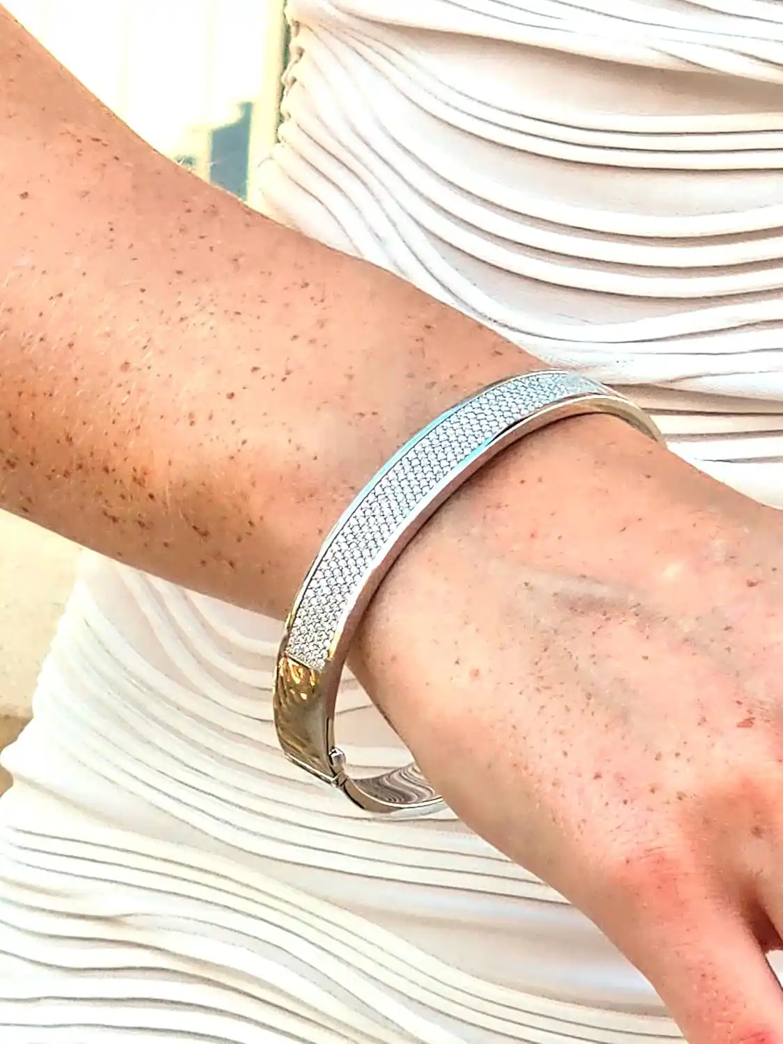 Kates Cousin Alan Spain
Bangle and Earrings 