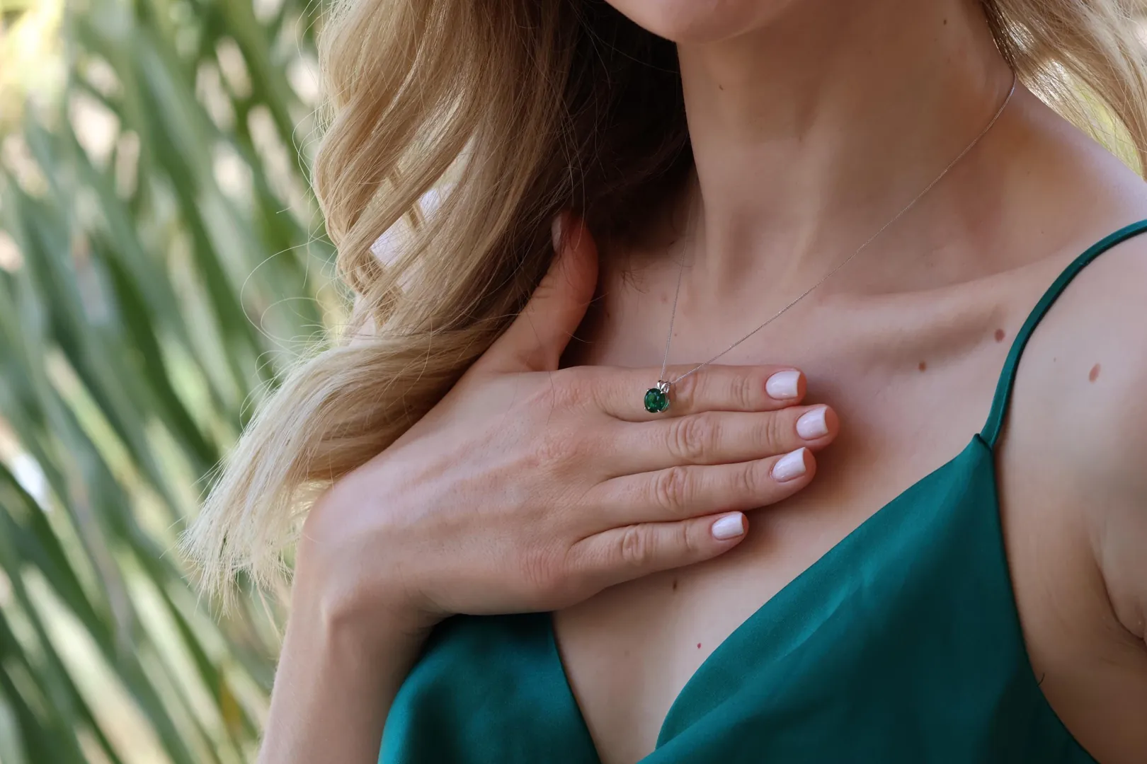 SOLID 18k Gold Necklace NATURAL Emerald Pendant Emerald Solitaire Fine Jewelry May Birthday CERTIFIED Pendant 2 ct Emerald 55th Anniversary