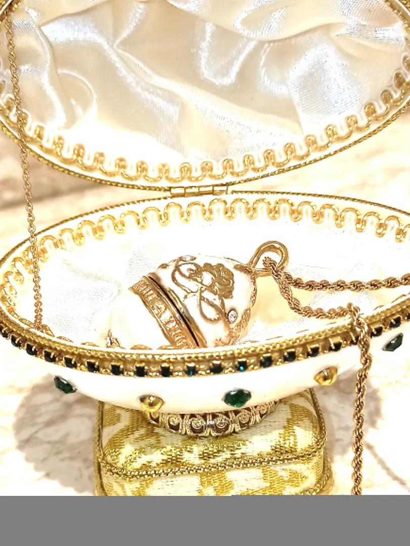 Faberge Egg Green, Faberge Egg style, Luxury Gift box, Faberge Music Box, Jewelry box for women, Daughter Birthday gift, Wife Gift Idea, Faberge.