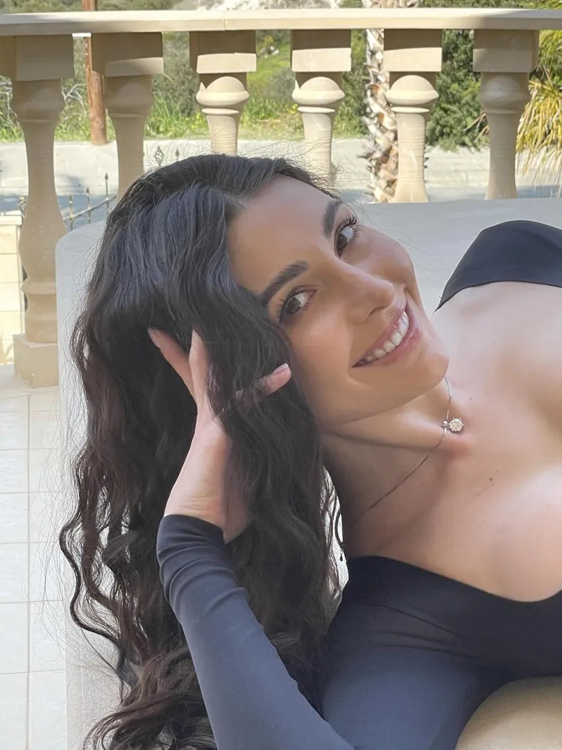 Certified 3 carat round diamond pendant, diamond solitaire necklace, diamond jewelry in 18k white gold and silver 925. A perfect gift for her.