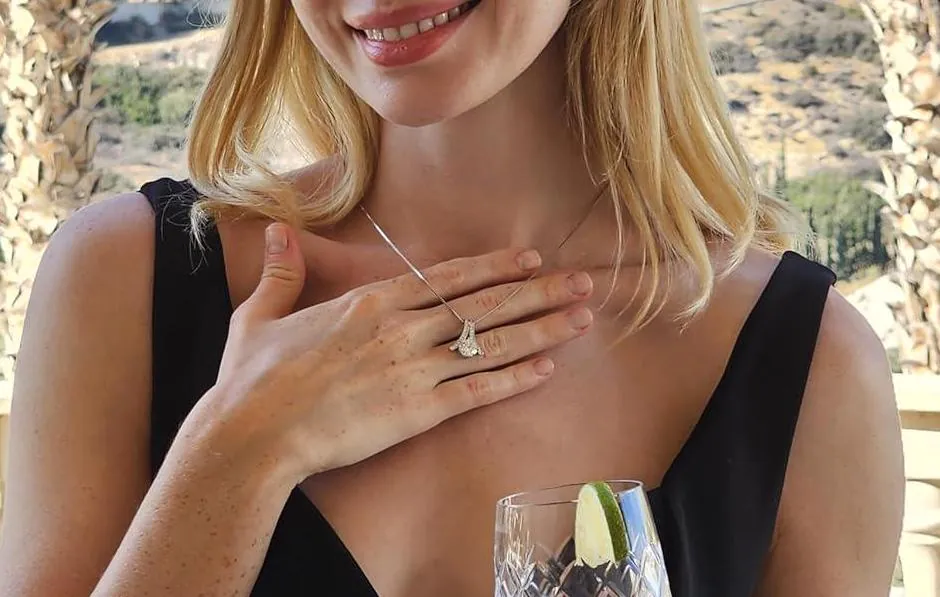 Certified 2 carat Pillar of Light Diamond Pendant Diamond Solitaire Necklace Diamond Jewelry 18k Gold Silver 925 Diamond Knowledge Symbol