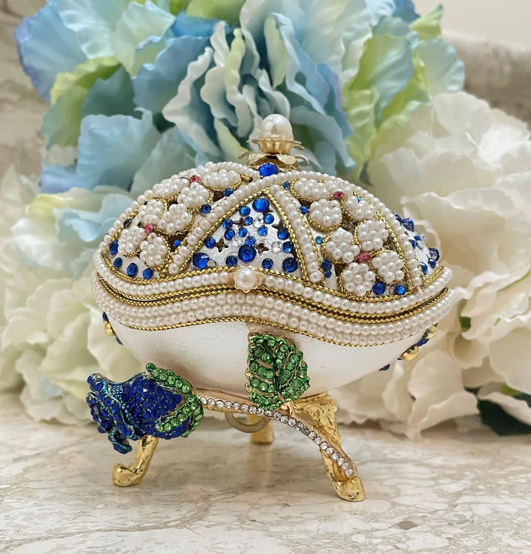 Something Old Blue Vintage 1990 Faberge Egg Style Music Box Handcarved Natural Egg 24k Gold Couple Fabergé Wedding Ring Box Bridal Shower.