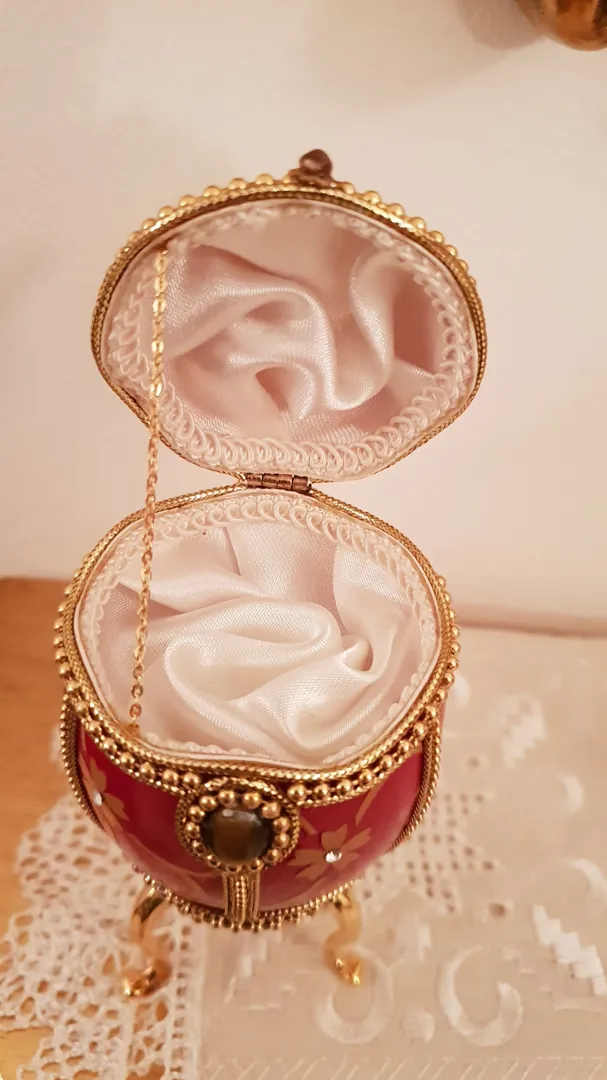 Vintage Red Faberge Egg, Imperial Jeweled Egg, Faberge Egg Style, 24kt Gold Jewel Box, Musical Faberge Egg, Musical Trinket Egg, Handcarved Present.