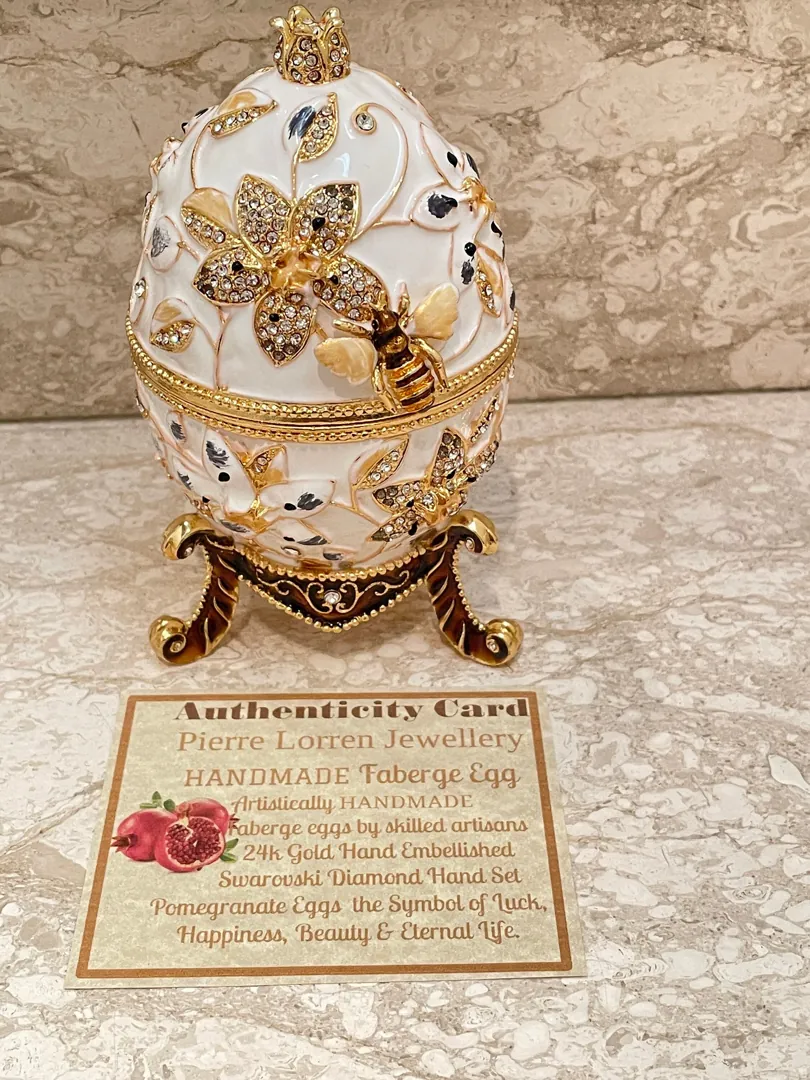 Fabergé Egg White Pomegranate Jewelry Box Housewarming Gift Home Decor Faberge Egg Birthday Mom Gift Box for Christmas Swarovski Handset 24k