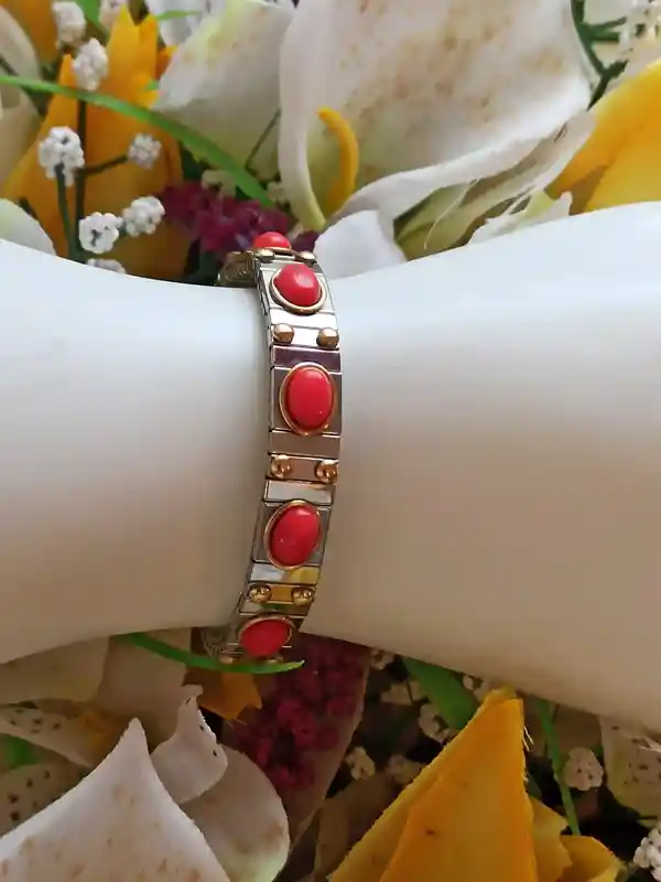 Red Coral Bangle Bracelet/Red Coral Bracelet/Summer Jewelry/Gift for Women/ Holiday Jewelry/Swarovski Red Bracelet Handmade Crystal Jewelry