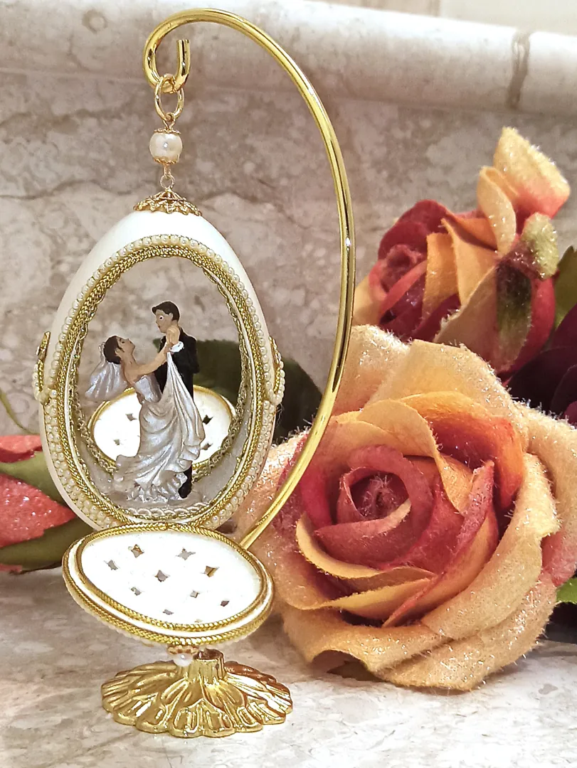 FABERGE Style Wedding Egg, Faberge Egg, FABERGE Wedding Bride and Groom, White Russian Egg Style Fabergé Egg, Vintage Faberge Egg Wedding Gift.
