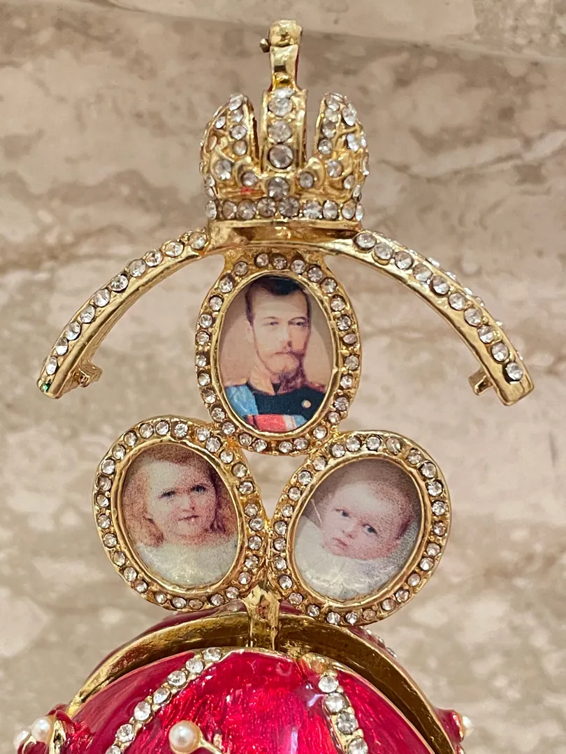Fabergé Egg Antique Fabergé Egg Style Photo Frame, Bridal Shower Gift for Bride-to-Be, Fabergé Egg Jewelry Necklace, Gold Wedding Gift, Marriage.