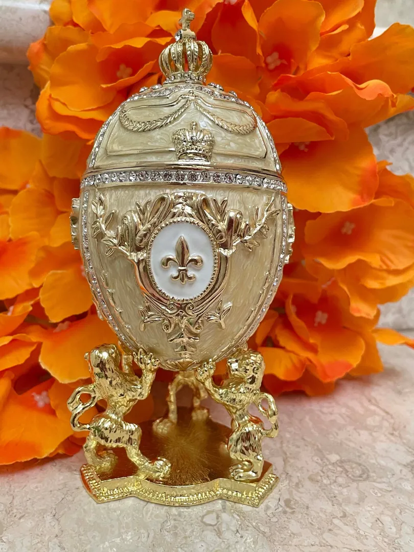 Designer 5* Faberge Egg Beige Jewelry Box Faberge Egg Bride Trinket Wedding Gift for Couple Unique Fabergé Egg Austrian Crystal Handset 5ct