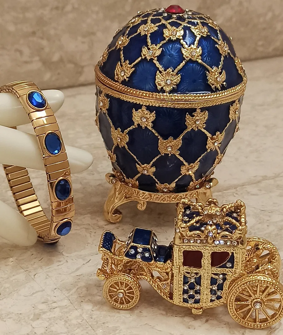Queens Carriage Egg Faberge Ornament Jewelry Box Faberge 24k Gold 10ct Austrian Crystal Sapphire Bracelet Fabergé Egg Designer pierrelorren