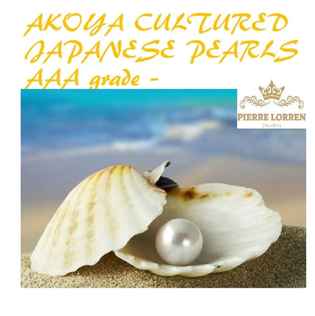 Saltwater Akoya Pearl bracelet with 18k solid gold clasp, featuring Japanese cultured Akoya pearls. This bracelet is a perfect bridal wedding gift or Christmas gift for women.