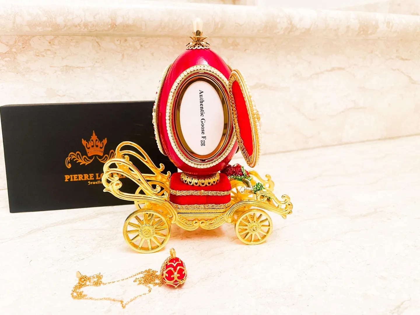 Ruby Faberge Egg: Handmade Natural Fabergé Egg Musical Photo Frame, 1986 Vintage Keepsake Birthday