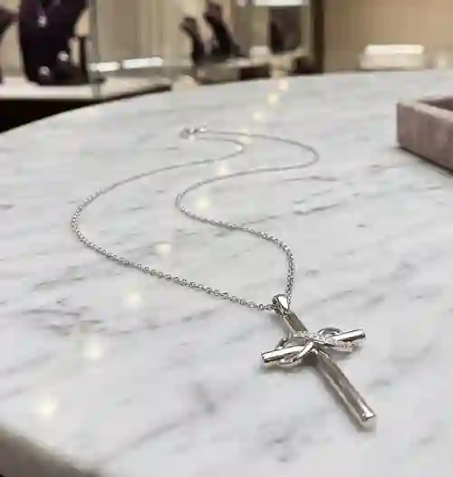 18k White Gold VErmeil Silver Diamond Infinity Cross
