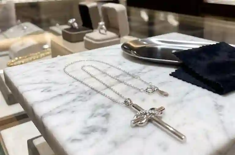 18k White Gold VErmeil Silver Diamond Infinity Cross
