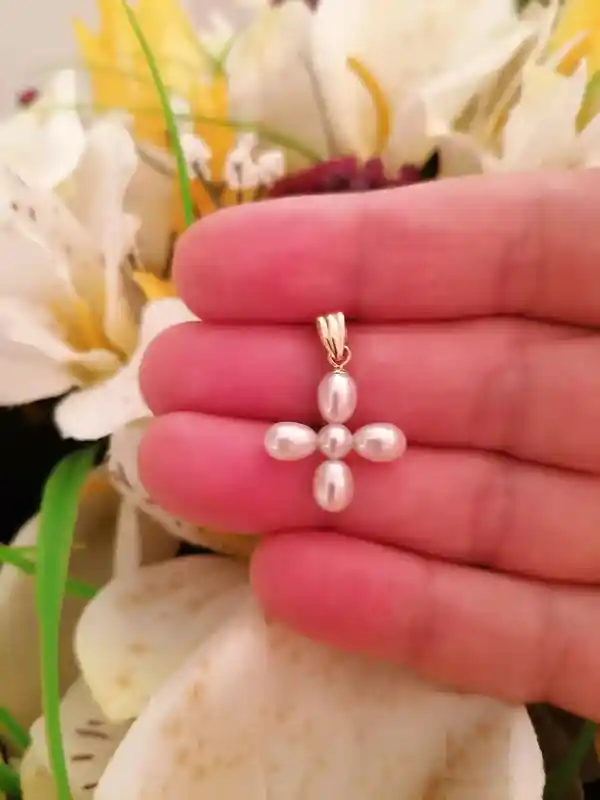 SOLID 18kt Gold Cross, Luxury Christian Gift for Her, Small Cross Pendant,Christening,Baptism,Holy Communion,Confirmation Gift God daughter 