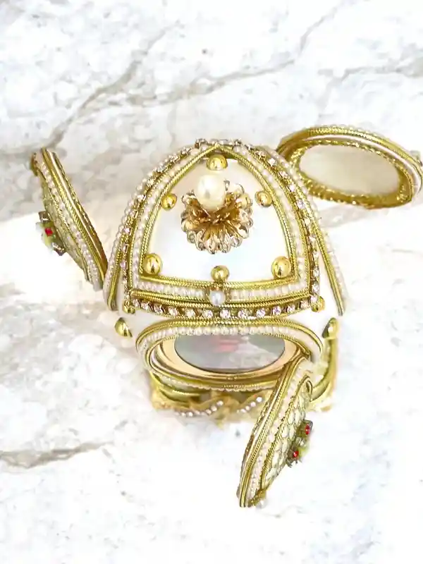 1988 One of a Kind REAL Faberge-Style Egg GOLD Faberge Egg Music Box Home Decor Faberge Style Egg 35th Birthday Anniversary Faberge Egg Ornament 