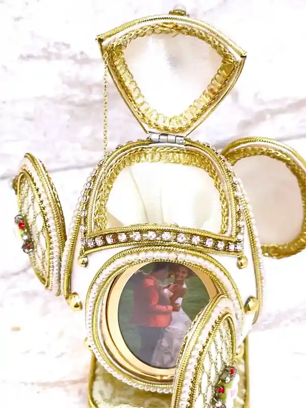 1988 One of a Kind REAL Faberge-Style Egg GOLD Faberge Egg Music Box Home Decor Faberge Style Egg 35th Birthday Anniversary Faberge Egg Ornament 
