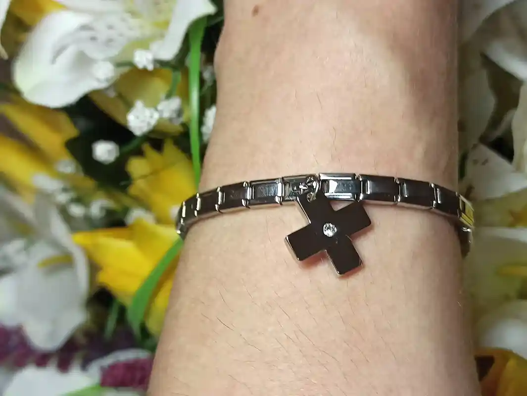 SILVER Cross Bracelet Swarovski diamond 0.03ct/Cross Bracelet/Cross Jewelry Women/Dainty Cross bracelet Gift /Christian bracelets for women 