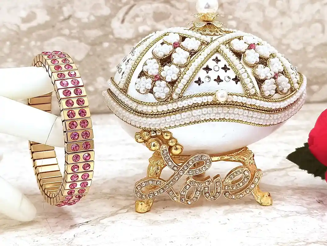 Pearl Jewelry box Luxury Gift ONEOFAKIND Handmade Musical Ornament Love Faberge-Style Egg Natural HANDCARVED Egg 2ct AUSTRIAN Crystal 24kGOLD Gift 