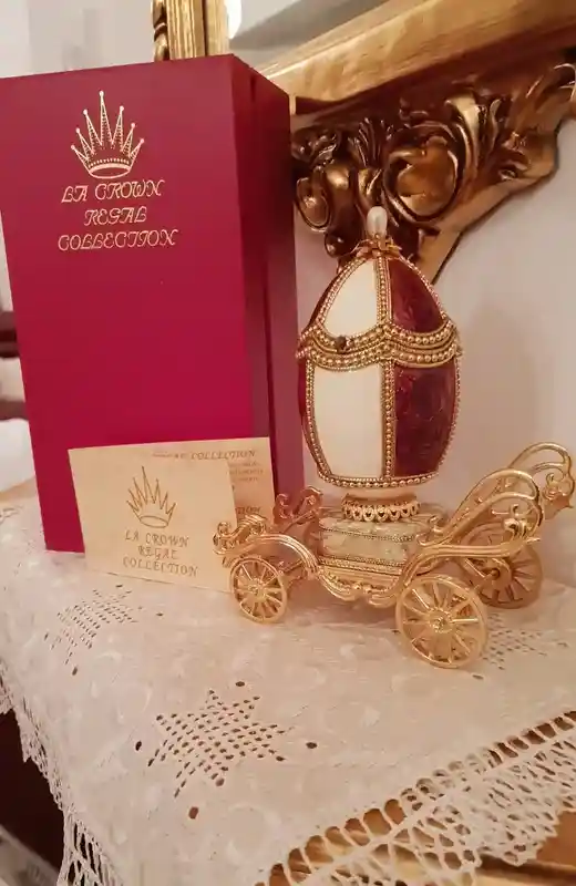 Faberge-Style egg 2001 VINTAGE 24k Musical Faberge Egg style Trinket Natural Egg Ring box Gift Faberge Wedding Proposal Engagement Anniversary 