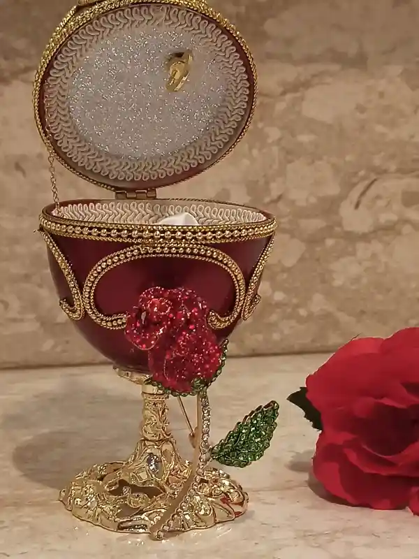 Mothers day Jewelry Box,Rose Trinket Jewelry Box,Red Rose Jewelry Set,FABERGE style Egg,Faberge,MUSIC Box Mom,Wife Birthday,RUBY Bangle 24k 