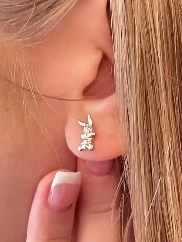 Original Bugs Bunny Looney Toons Earrings Bunny Earrings Studs 18k White Gold Earrings Warner Bros Rabbit Earrings Studs Girls Birthday Gift 