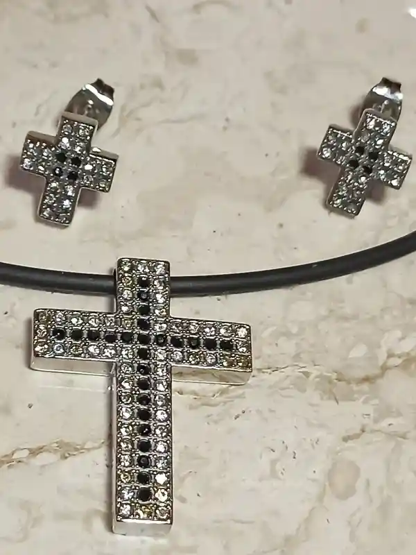 SILVER Modern CROSS Necklace set for women Swarovski Diamonds 1.64ct/Christian Jewelry/Cross Pendant Necklace Bracelet Earrings Silver Gift 
