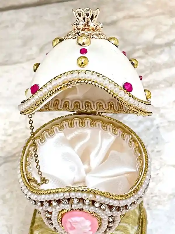 ONE Of a Kind Vintage Faberge-Style Egg Ring Box Faberge egg 25th Birthday Anniversary Gift for her Fabrege egg Christmas gift Faberge Musical egg 