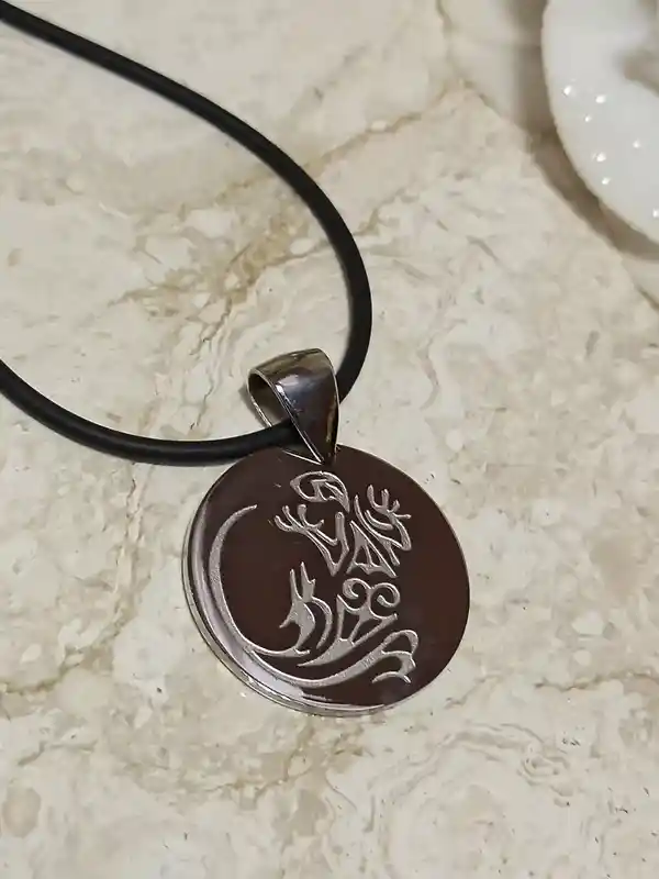 SILVER Gecko Necklace /Good luck Necklace /Gecko Jewelry/Gecko Pendant/Lizard Necklace/Reptile Necklace/Gecko Gift/Gecko Lizard Jewelry Gift 
