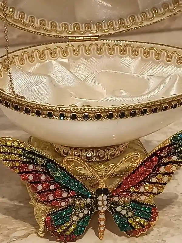 Butterfly Trinket box Rainbow Butterfly Ring Box LUXURY Birthday gift for her Faberge-Style egg Music Box Jewelry Box & Bracelet 24K GOLD REAL Egg 