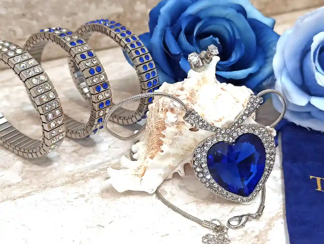 5pce Heart of the Ocean Necklace Pendant Movie Titanic Unique Jewelry Heart Cut SAPPHIRE Titanic Necklace Pendant BRACELET EARRING Set Gift 