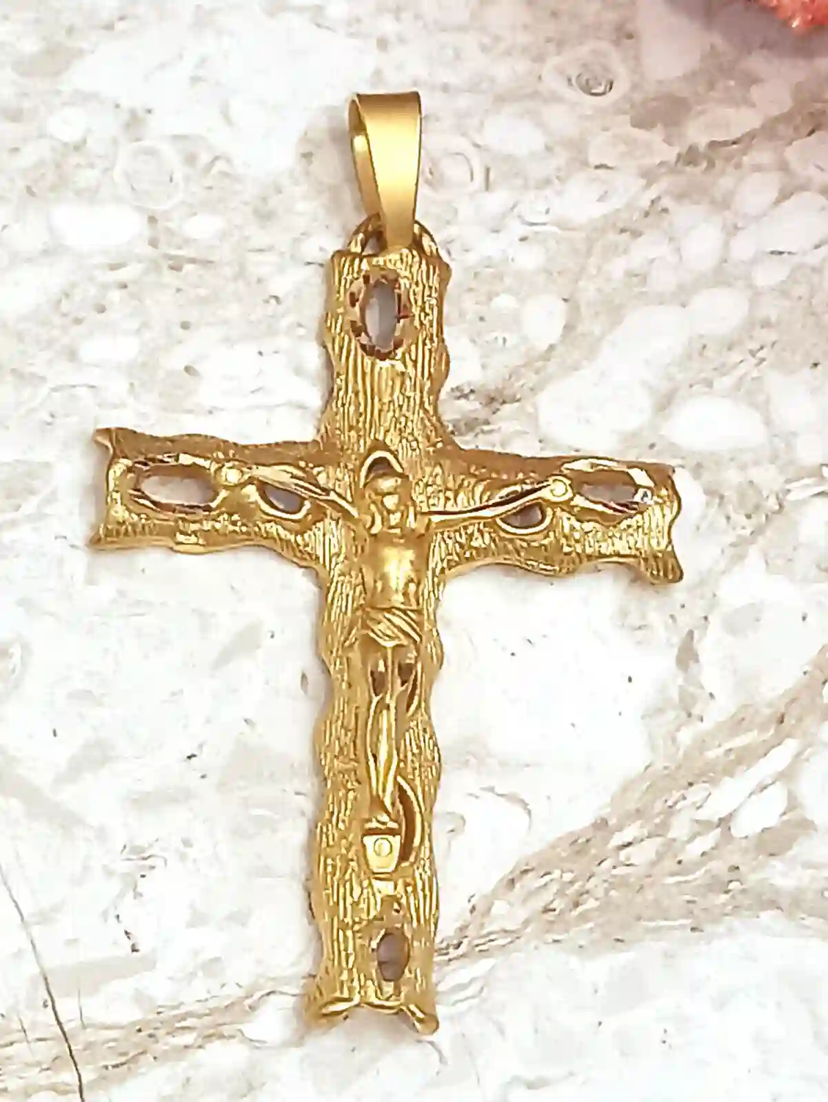 Kate s cousin Lorenzo