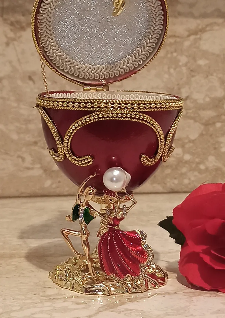 FABERGE Egg Music Box, Unique mom gift, Couples gift, Engagement gift for fiance, Housewarming gift, Unique gift for wife, 1st wedding gift idea