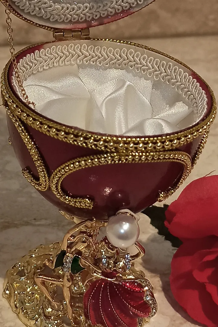 FABERGE Egg Music Box, Unique mom gift, Couples gift, Engagement gift for fiance, Housewarming gift, Unique gift for wife, 1st wedding gift idea