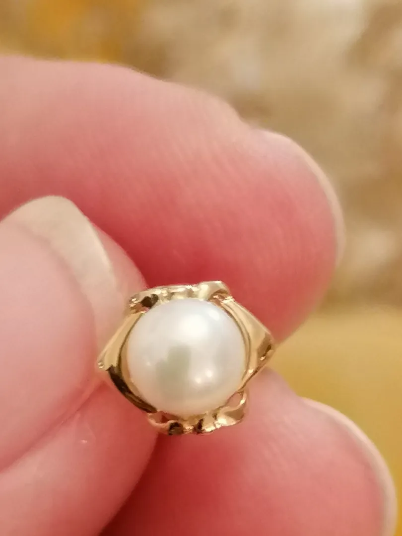 Japanese Akoya Saltwater Pearl Stud Earrings, 18K Gold, Gift for Her / Akoya Cultured Pearl Jewelry for Bride / South Sea Pearls and Gold Jewelry.